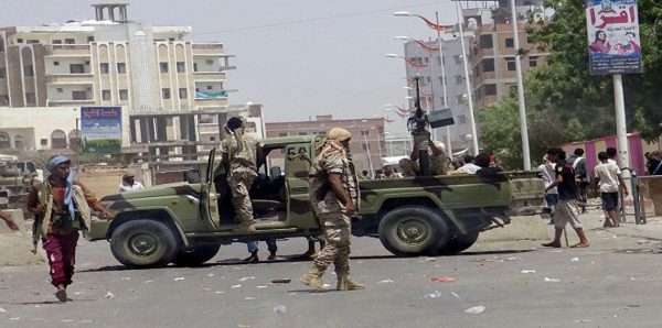 مروری بر آنچه که در شهر عدن گذشت/ آیا بن سلمان و بن زائد برای تجزیه یمن تقسیم کار کردهاند؟ + نقشه میدانی و عکس مروری بر آنچه که در شهر عدن گذشت/ آیا بن سلمان و بن زائد برای تجزیه یمن تقسیم کار کردهاند؟ + نقشه میدانی و عکس