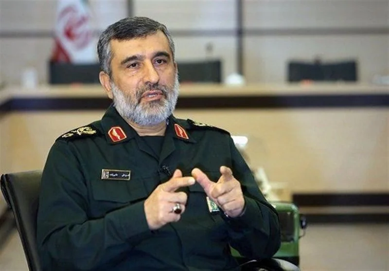 سردار حاجی‌زاده: ارتش و سپاه در کنار هم هویت پیدا می‌کنند/ دلیل مخالفت رهبری با خرید تجهیزات نظامی