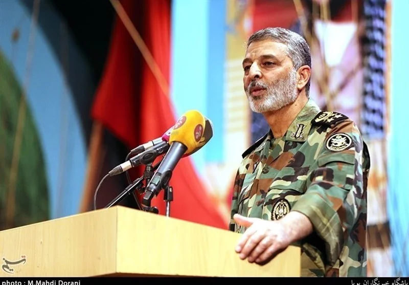 پاسخ فرمانده ارتش به هجمه‌های اخیر علیه سپاه: قضاوت‌های ناصحیح درباره سپاه تازگی ندارد/ ارتش دست از دست سپاه برنمی‌دارد