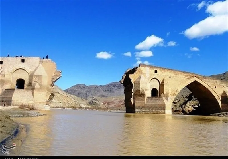 حضور رئیس جمهور در مناطق سیل‌زده گلستان ‌‌/ پرواز بالگرد برای امدادرسانی در لرستان ‌+ تصاویر