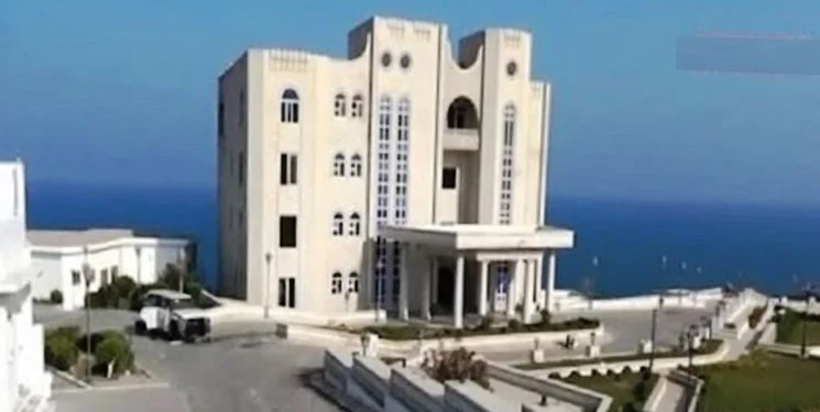 اخبار عدن | مقام یمنی: سر دولت هادی را بریدند؛ حمله سعودی به عدن؛ منصور هادی کجاست؟