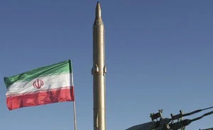 اعراب خلیج فارس هیچ پاسخی مقابل موشک‌ها و سپاه پاسداران ایران ندارند/ آمریکا مجبور است حکومت اسد را به رسمیت بشناسد