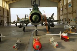 دستیابی ایران به تکنولوژی خاص جنگنده‌های روز دنیا/ «بکاو و بکش» با همکاری آنلاین پهپاد و سوخو ۲۲ سپاه+عکس