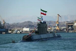 سپاه این بار از زیر آب به سراغ بیگانگان چشم آبی می‌رود/ «نهنگ» یا «فاتح»؛ اولین نشانه از تغییر دکترین در مقابله با تهدیدات کدام است؟ +عکس