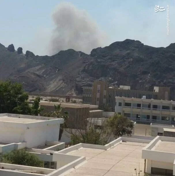 سقوط چند مرکز وابسته به دولت هادی در عدن +عکس