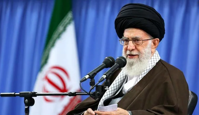 رهبری: آمریکا اخلال و خدعه می‌کند