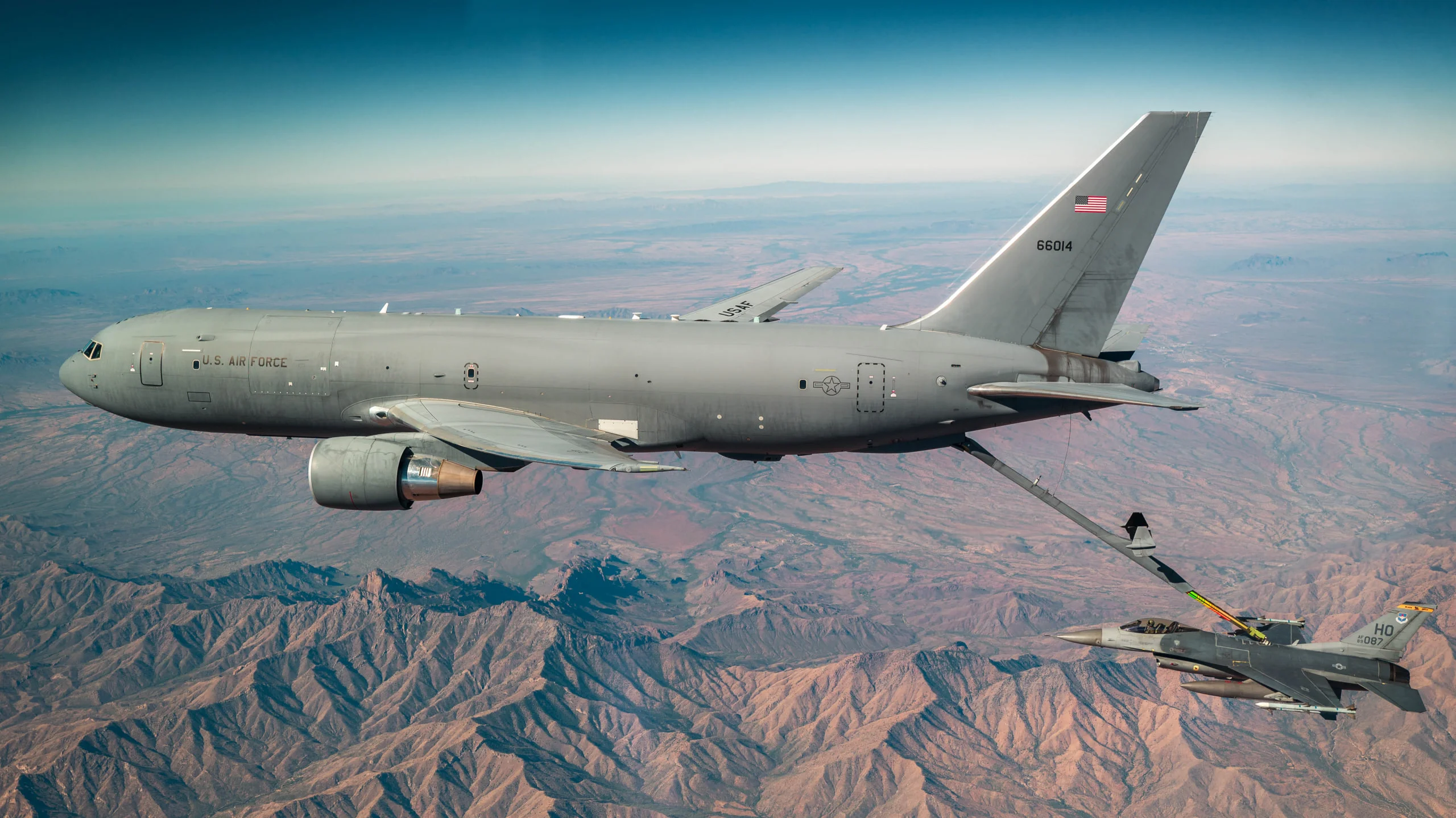 قطر به دنبال خرید سوخت‌رسان‌های KC-46
