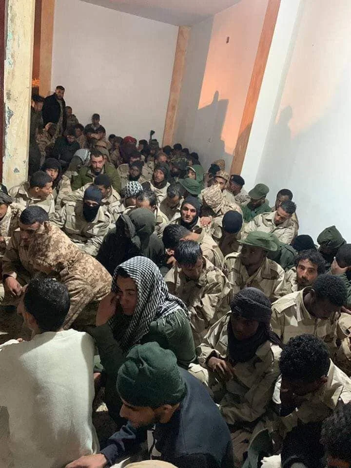 تحولات جدید لیبی؛ سقوط فرودگاه طرابلس؛ اسارت ده‌ها نیروی «حفتر»