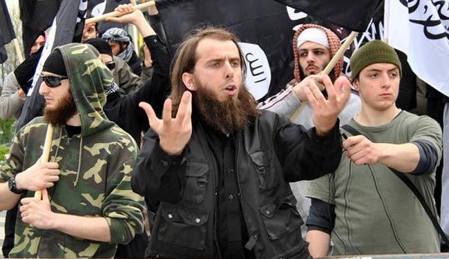 جدا شدن ۲۰۰ تروریست از داعش در «رقه»