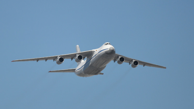 هواپیمای حامل روبات‎های ویژه مین‎یابی روسیه عازم دمشق شد
