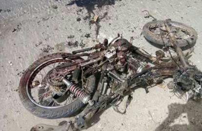 تصاویر خودروی منفجر شده در یک پست بازرسی امنیتی زینبیه