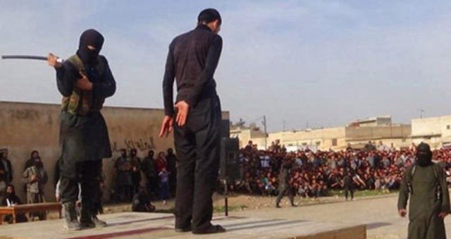 داعش پنچ جوان عراقی را تکه تکه کرد