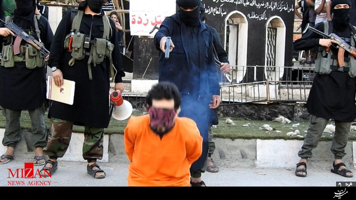 داعش یک نفر را در سوریه اعدام کرد + عکس