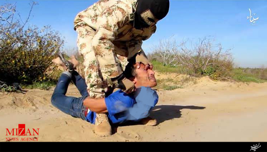 اعدام فجیع ۱۶ قربانی داعش در “ولایت سینا” + فیلم (۱۶+)