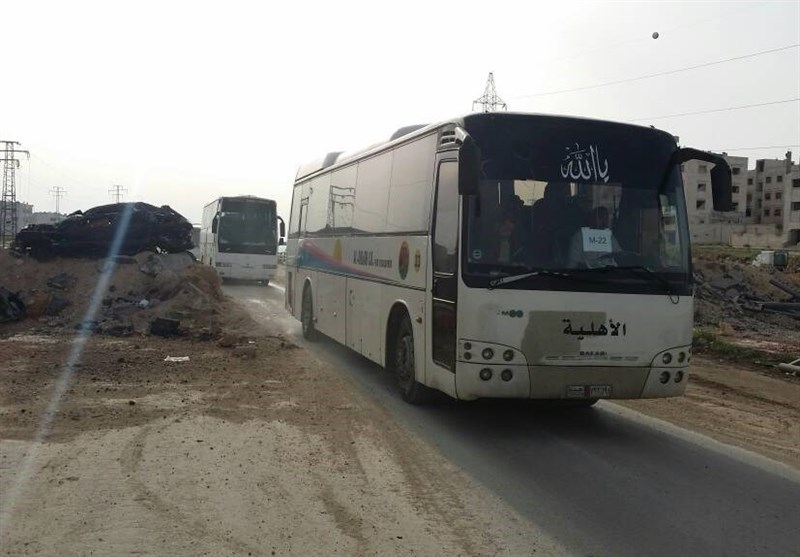 ورود تنها ۱۰ اتوبوس از مجموع ۴۶ اتوبوس به حلب پس از سه روز کارشکنی گروه‌های مسلح
