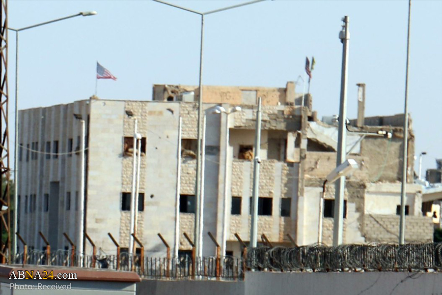 اهتزاز پرچم آمریکا در مقر فرماندهی حزب اتحاد دموکراتیک سوریه + عکس