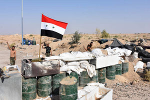 نیروهای جبهه مقاومت به دروازه غربی و جنوبی آخرین ایستگاه نفتی تحت اشغال داعش رسیدند +نقشه