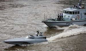 کپی رسمی انگلیس از تاکتیک‌های نیروی دریایی سپاه/ استفاده نظامی از قایق‌های تندرو به قلب اروپا رسید +عکس