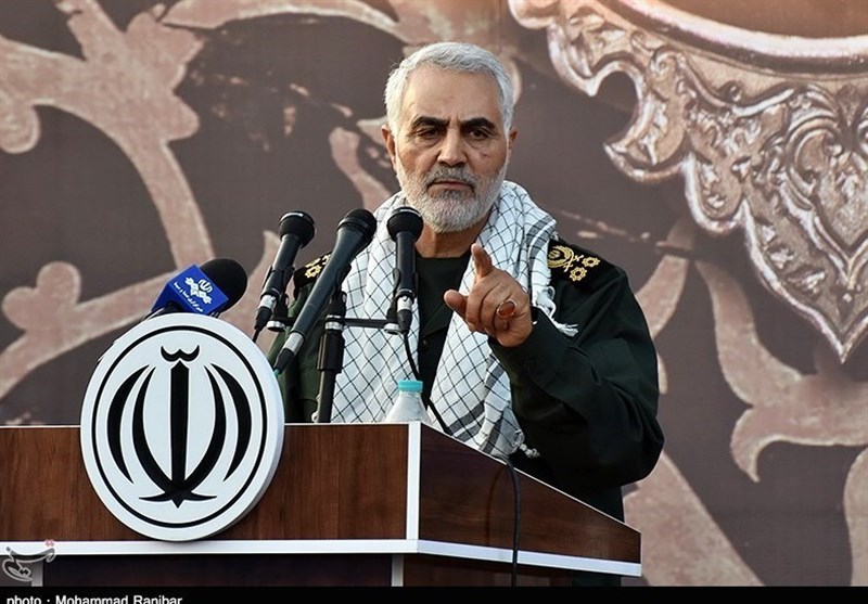 سردار سلیمانی: ایران با اقتدار در برابر اسرائیل ایستاده/ تکفیری‌ها ۷ هزار انتحاری داشتند