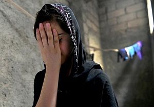 دختران و زنان شیعی که تازیانه زده شدند/فروش ۱۷ دختر ایزدی در اولین بازار برده فروشان