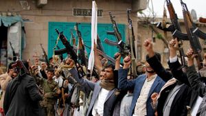 جنگ جهانی تمام عیار در سواحل غربی یمن/ تکذیب خبر تسلط نیروهای شورشی بر فرودگاه الحدیده + آخرین نقشه میدانی