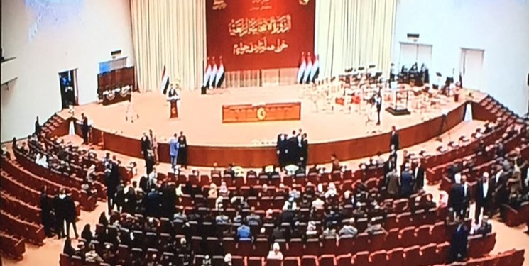نخستین جلسه پارلمان جدید عراق؛ نمایندگان سوگند خوردند اما فراکسیون اکثریت معرفی نشد