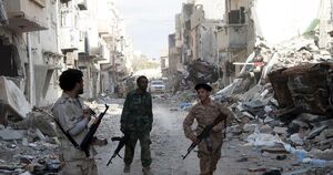 لیبی هشت سال پس از سقوط قذافی: قدرت‌نمایی نیروهای ژنرال حفتر همزمان با شکست‌های متوالی نیروهای دولت وفاق ملی + نقشه میدانی