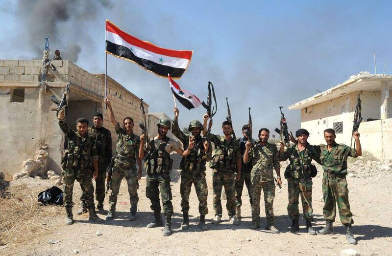 پیروزی بزرگ نیروهای ارتش سوریه در جنوب استان ادلب/ آزادی کامل شهر «خان شیخون» پس از ۵ سال اشغال/ تروریست ها در محاصره، آنکارا در شوک + نقشه میدانی و عکس