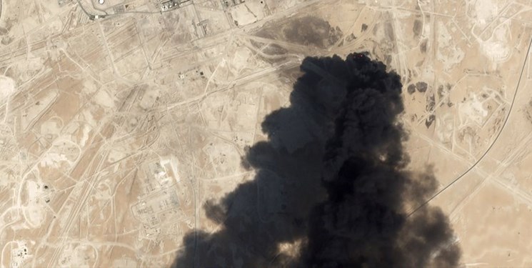 عکس| ۱۹ نقطه از پالایشگاه‌های سعودی در حملات پهپادی یمن آسیب دیده است