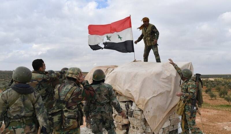 وحشت تروریست‌ها از اعزام نیروهای تازه‌نفس ارتش سوریه به حماه/ آیا آنکارا و دمشق به توافق رسیده‌اند؟ + نقشه میدانی و عکس