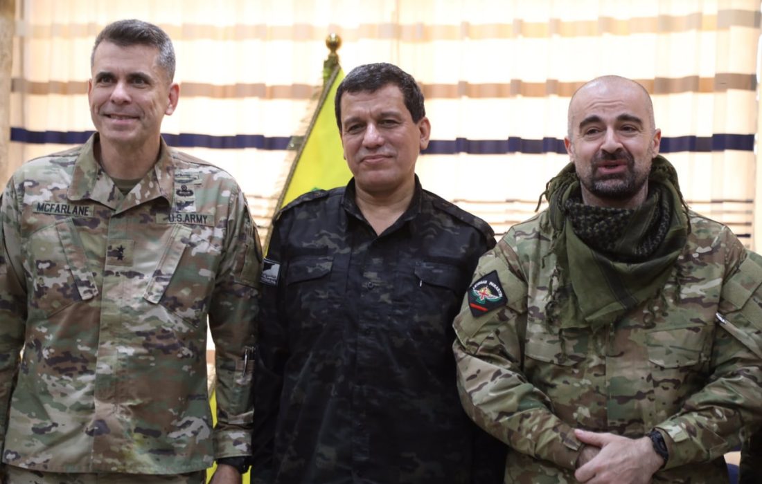 دیدار رئیس اتحادیه میهنی کردستان عراق با فرمانده نیروهای دموکراتیک سوریه