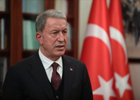وزیر دفاع ترکیه: برای دفاع از خود از هیچ‌کس اجازه نمی‌گیریم