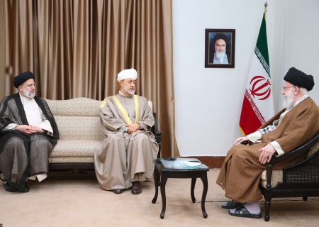 رهبر انقلاب در دیدار با سلطان عمان: از روابط با مصر استقبال می‌کنیم (تصویر)