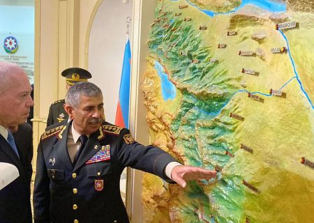 سفر وزیر جنگ اسرائیل به باکو؛ افزایش همکاری نظامی و امنیتی اسرائیل و آذربایجان