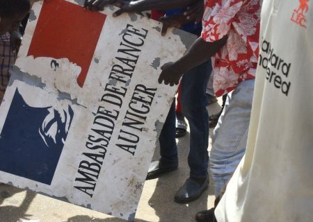 فرانسه از نیجر خارج می‌شود؛ سفارت و پایگاه‌های نظامی تخلیه خواهد شد!
