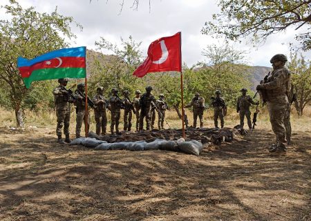 آغاز رزمایش نظامی باکو و آنکارا در جمهوری آذربایجان + ویدیو
