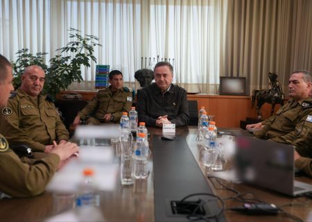 دستور وزیر جنگ اسرائیل برای جلوگیری از ورود کشتی ناوگان آزادی به غزه