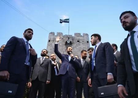 حضور الجولانی در قلعه حلب در سالگرد عملیات ردع العدوان